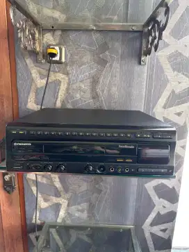 LASER DISC PLAYER PIONEER
