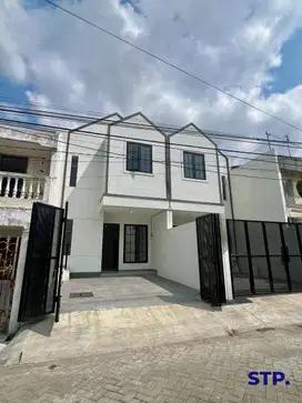 2 unit, Rumah baru minimalis di Jalan Virgo, Kalijudan