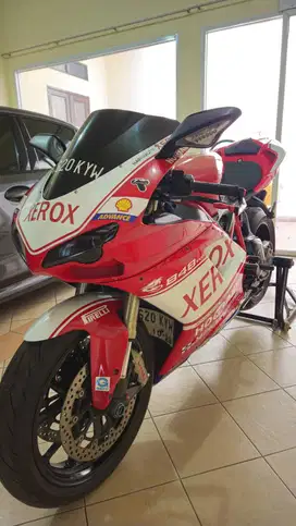Ducati 848 Evo Tahun 2011 Full paper