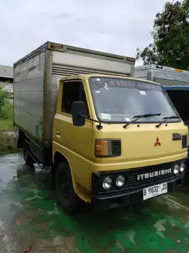 Truck Mitsubishi engkel bok 100ps