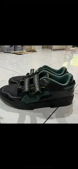 sepatu puma x market ukuran 46 rareee