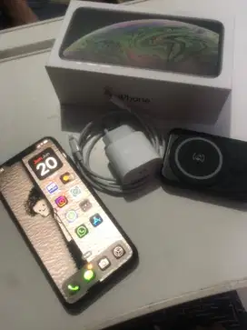 Iphone xs max 256 ibox PA/A ios 18.5