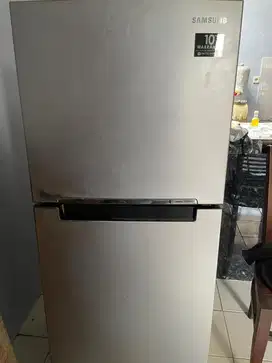 Kulkas Samsung 2 Pintu Digital Inverter