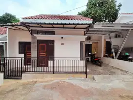 Rumah mewah free canopi dan keramik carport