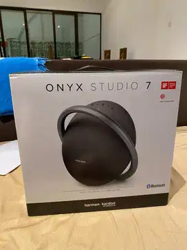 Harman kardon Onyx studio 7