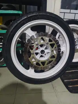 Velg ninja rr new cakep mulus