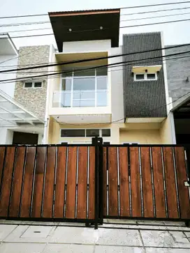 Rumah 2 Lantai Brand New Di Gading Imperial Jakarta Utara