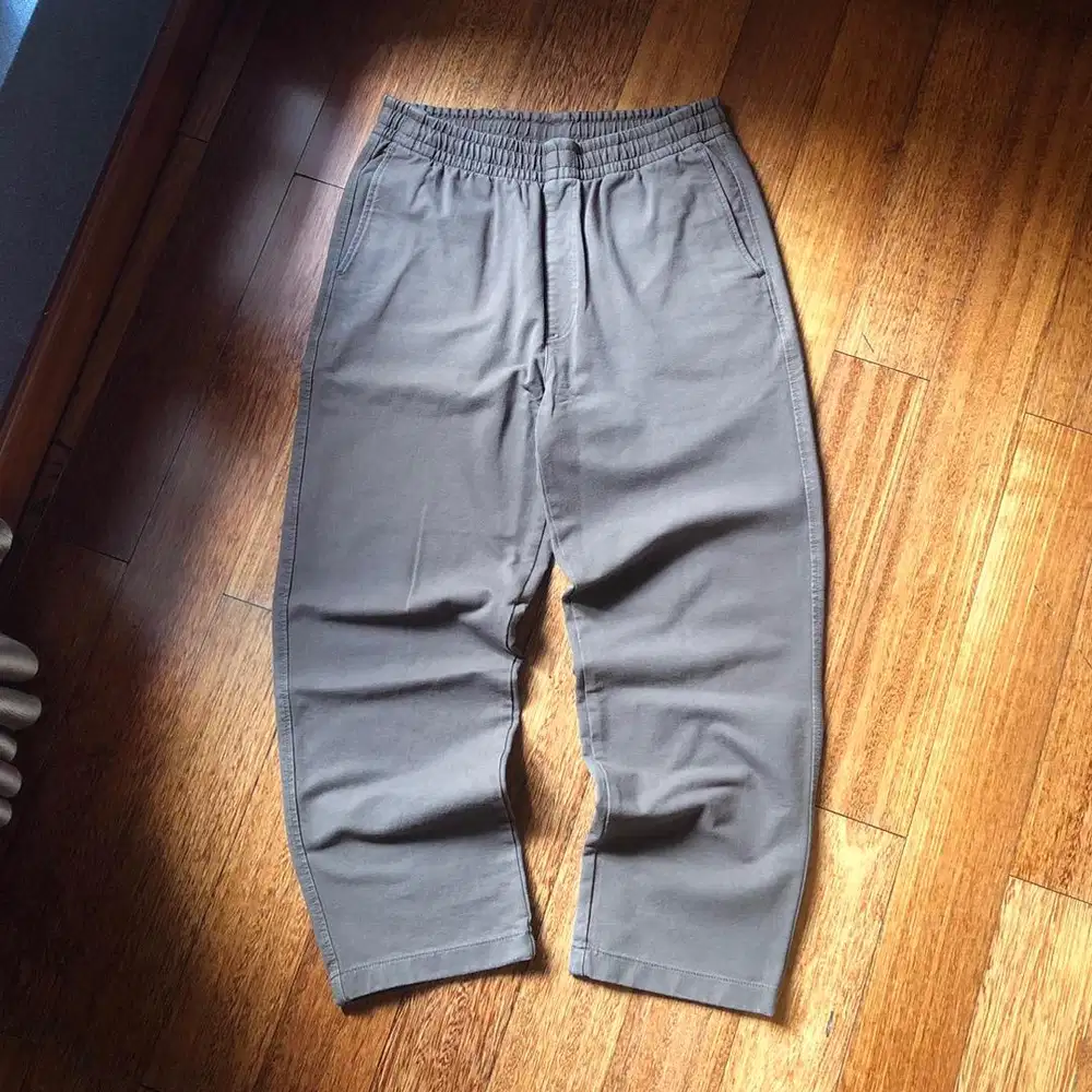 LOOSE FIT JERSEY PANTS BY UNIQLO (PRELOVED)