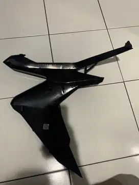 sayap samping vario 125/150 2018 hitam