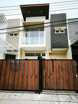 Rumah 2 Lantai Brand New Di Gading Imperial Jakarta Utara