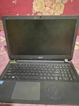 laptop Acer aspire ES1-533