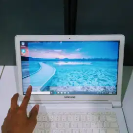 Laptop Layar Sentuh Game Ml FF bagus