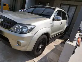 Toyota Fortuner 2006 Bensin