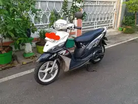 Yamaha Mio j cast wheel Thn 2013 putih Tgn 1 { di jual cepat }