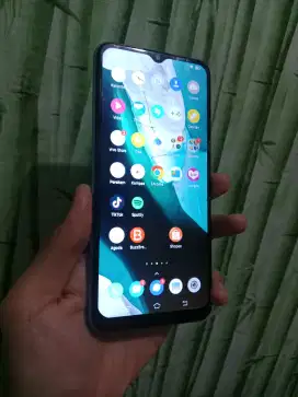 Vivo y20s 8/128 minus lcd retak