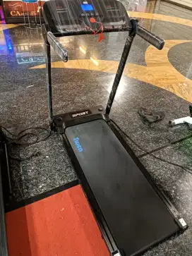 Treadmill elektrik bekas display toko