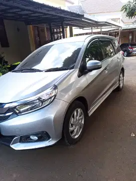 Honda Mobilio E CVT, pakai pribadi tangan 1, low kilometer, mulus..