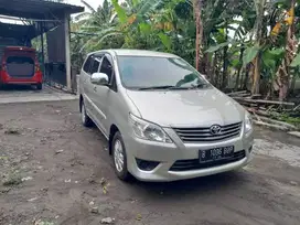 (km 70 rb fullset)Toyota Innova mt 2011 pjk hidup dr tgn 1 siap TT