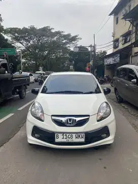 Honda Brio E Automatic 2015 Putih Tangan Pertama dari Baru
