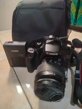KAMERA CANON 1300D
