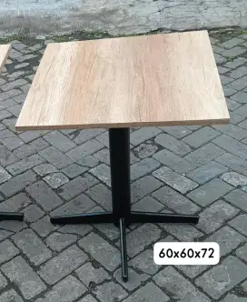 Meja cafe rangka besi