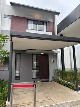 RUMAH 2 LANTAI LOKASI STRATEGIS KOTA MANDIRI DEKAT DENGAN TOL