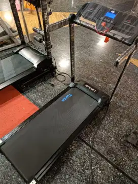 Treadmill elektrik bekas display toko