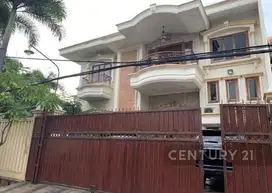 Rumah Asri Dan Bagus Di Danau Indah Sunter Jakarta Utara