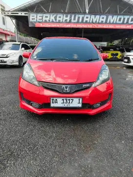 HONDA JAZZ RS CKD M/T (MANUAL)