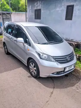 Honda Freed 2010