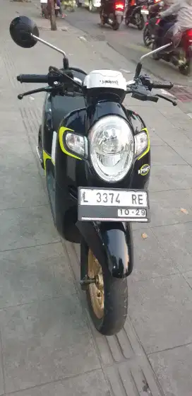 Scoopy sporty th 2017 mulus pjk aru