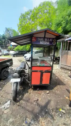 Jual mendesak motor dan gerobak, bekas jualan tahu bulat