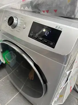 Mesin Cuci Sharp Front Loading 8.5kg – Silver Grey (Bukaan Depan)