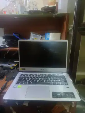 Dijual Cepat Laptop buat Desain Acer Swift 3 Doble vga ram 12 Gb SSD