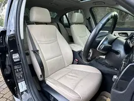 BMW 325i 2011 Bensin