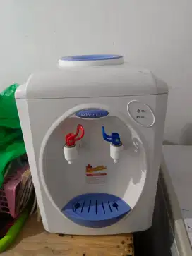 Dispenser Minum