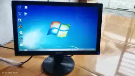 Monitor pc merk Acer 16 in kondisi normal
