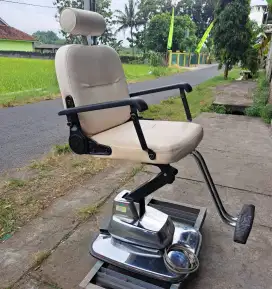 Kursi barber shop kurasi kecantikan kursi medis