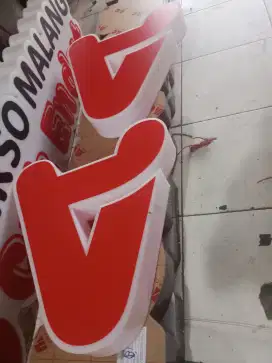 HURUF TIMBUL BAHAN AKRILIK BERGARANSI
