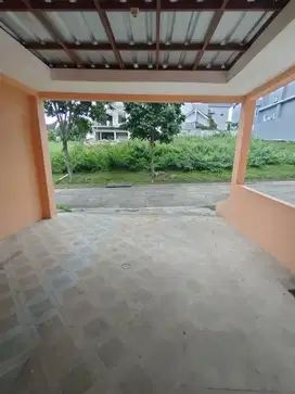 Di kontrakan rumah dua lantai siap huni di sentul city