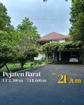 Rumah Hitung Tanah Akses Jalan Lebar Halaman Luas Di Pejaten Barat