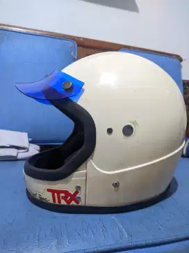 Helm TRX Custom (moncong pendek)