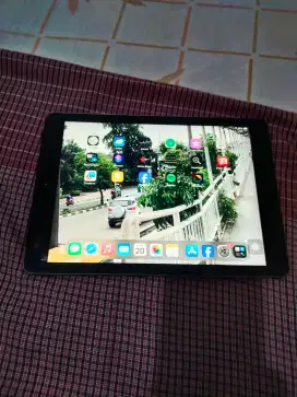 iPad gen 5 WiFi celuler
