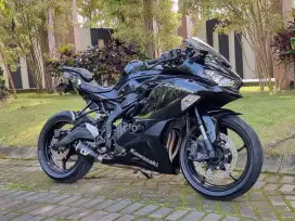 Zx25R 2021 Upgrade Quick Shifter.Odo 12 rb KM.Double Aksesoris.