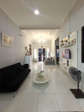 RUMAH PAMULANG LUAS 131 M2, 3 KAMAR TIDUR SIAP HUNI