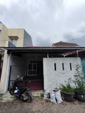 DISEWAKAN RUMAH BARU SELESAI RENOVASI DI CITRA GARDEN 1 EXTENSION