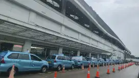 Supir/Driver Taksi Blue Bird Pool Condet