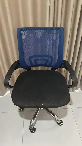 DIJUAL KURSI KANTOR BEKAS