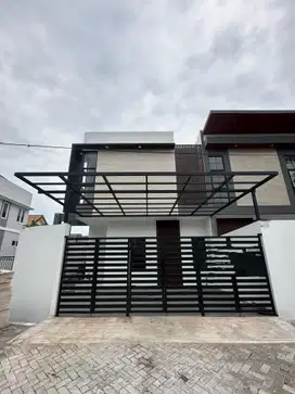 Rumah Sutorejo Timur NEW MINIMALIS, Row Jalan 4 Mobil