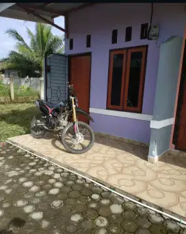 Dijual cepat tanah disebelah kontrakan 150 M² di Banten 6 Plaju